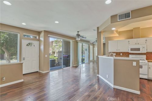 1069 S Positano Ave, Anaheim, CA, 92808 | Card Image