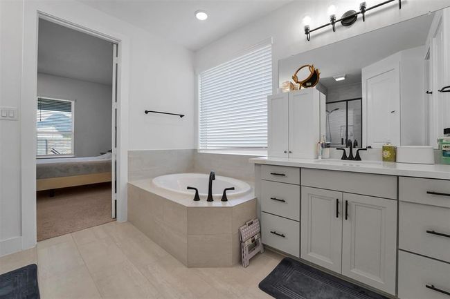 29646 Blooming Grove Way, House other with 4 bedrooms, 3 bathrooms and 2 parking in Fulshear TX | Image 19