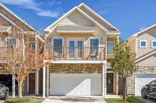 1812 Woodbend Village Ct, Houston, TX, 77055-2061 | Card Image