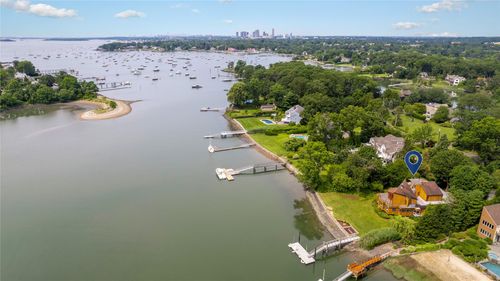 1160 Greacen Point Rd, Mamaroneck, NY, 10543-4611 | Card Image