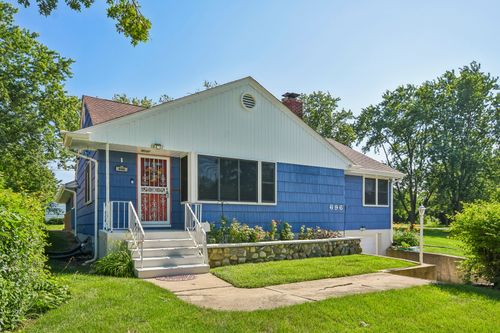 696 2nd St, Crete, IL, 60417-2040 | Card Image