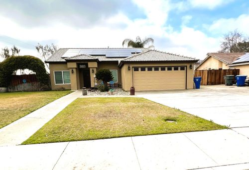 3013 Verdugo Ln, Bakersfield, CA, 93312-3184 | Card Image