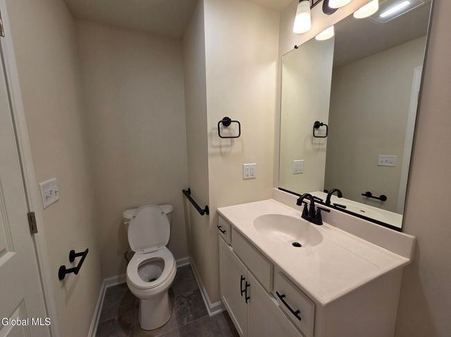 37 Jack Dr, House other with 3 bedrooms, 3 bathrooms and 4 parking in Mechanicville NY | Image 15