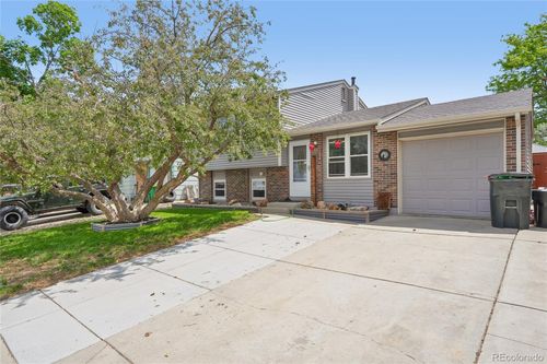 208 Madison Dr, Bennett, CO, 80102-7850 | Card Image