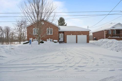 43 George St, Creemore, ON, L0M1G0 | Card Image