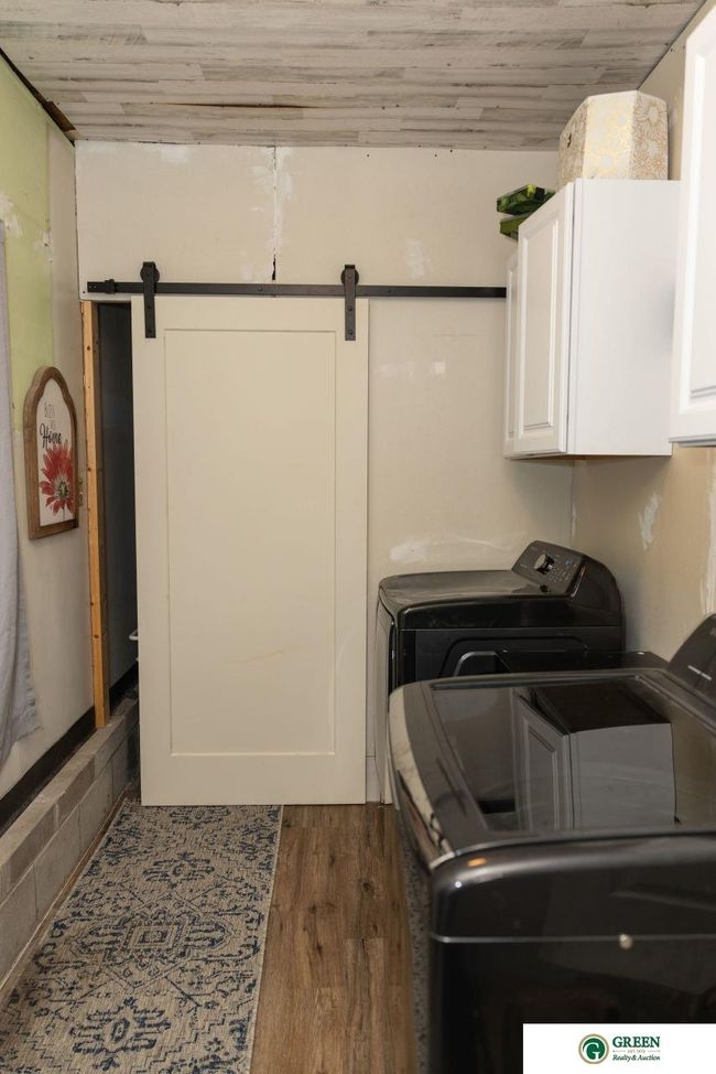 555 W 6 Th St, House other with 4 bedrooms, 2 bathrooms and 1 parking in York NE | Image 21