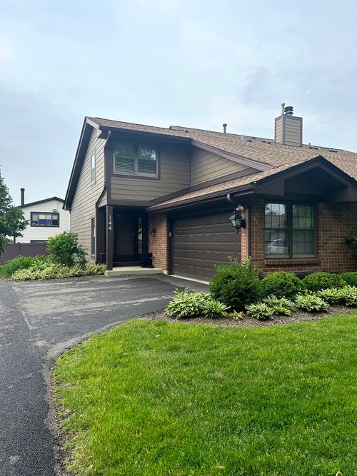 144 Prairie Dr, Westmont, IL, 60559-1090 | Card Image
