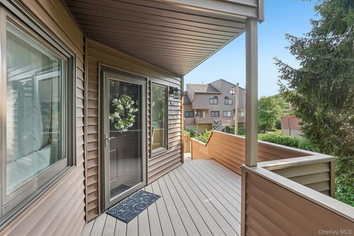 50-50 Timberline Dr, Nanuet, NY, 10954-3810 | Card Image