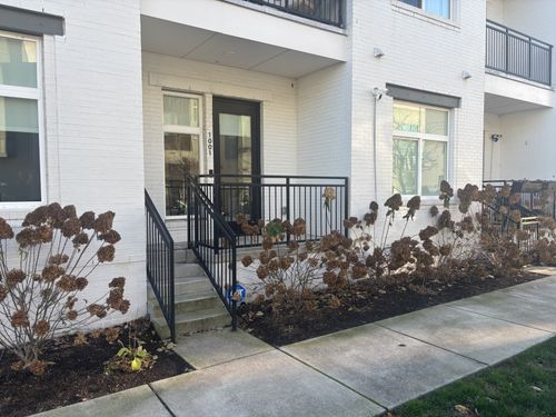 1001 Scovel St, Nashville, TN, 37208-2547 | Card Image