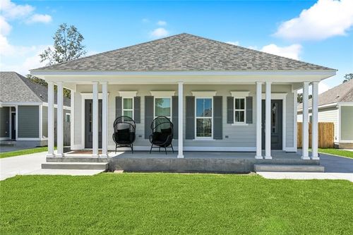 b-510 Main St, Belle Chasse, LA, 70037-2730 | Card Image