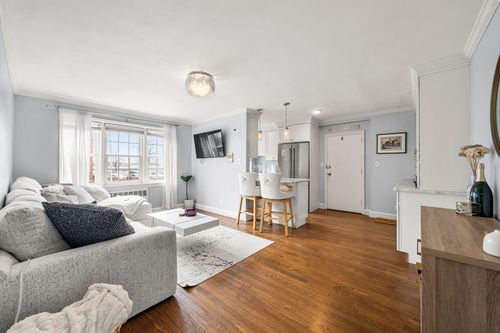 31-33 Lennon Ct., Boston, MA, 02127 | Card Image