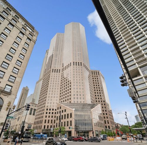 apt-4904-950 N Michigan Ave, Chicago, IL, 60611-7530 | Card Image