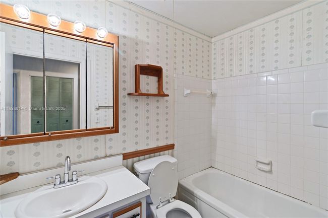 961 Schumann Dr, House other with 3 bedrooms, 2 bathrooms and null parking in Sebastian FL | Image 10