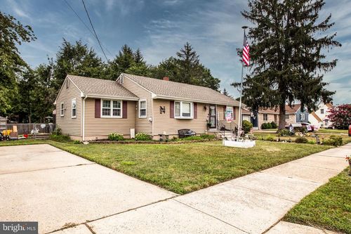 420 Miller Ave, Hamilton, NJ, 08610-4819 | Card Image