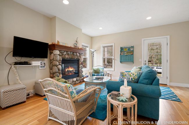 2 - stunning white oak floors | Image 7