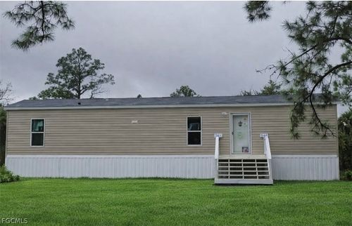 566 Avenida Del Sur, Clewiston, FL, 33440-8632 | Card Image