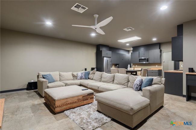 214 Copano Dr, Home with 3 bedrooms, 2 bathrooms and null parking in Port Mansfield TX | Image 7