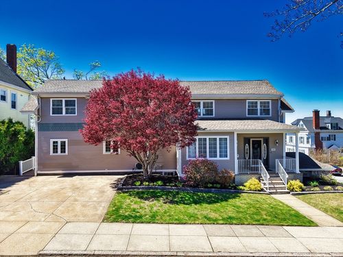 110 Underwood St, Fall River, MA, 02720-5428 | Card Image