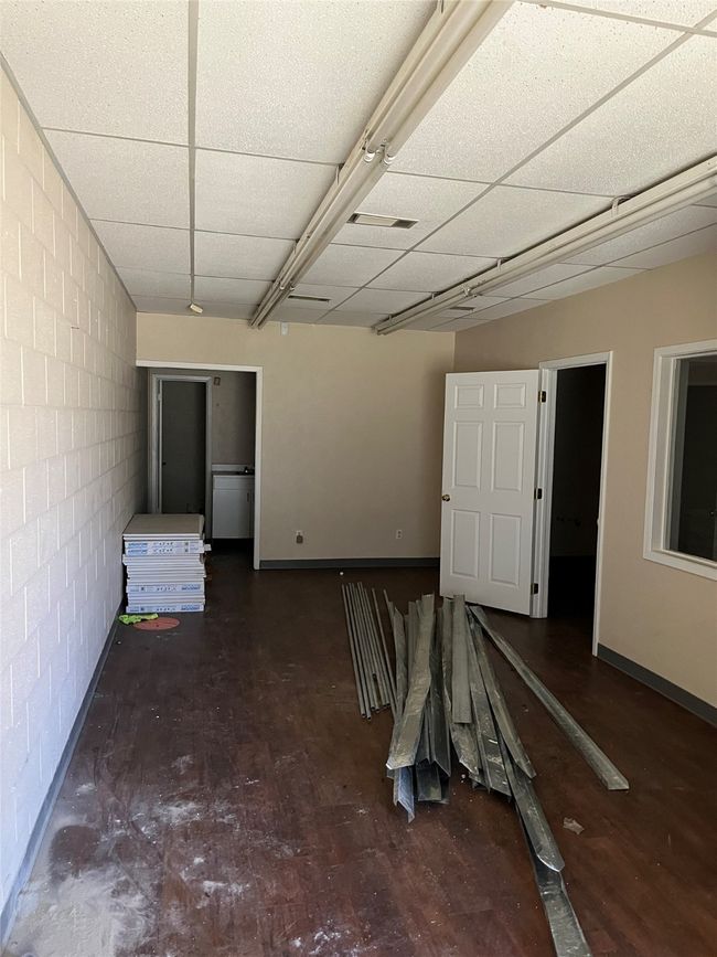 890 W Corsicana St, Home with 0 bedrooms, 0 bathrooms and null parking in Athens TX | Image 10