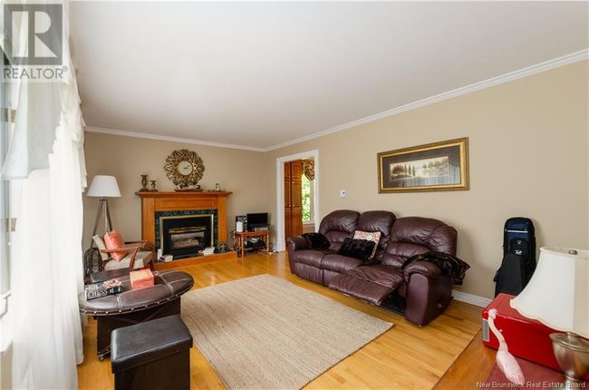 37 Gaston Cres, House other with 4 bedrooms, 3 bathrooms and null parking in Moncton NB | Image 4