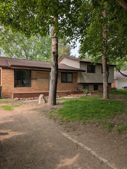 60606 Avendt Dr, Lenox, MI, 48048-1607 | Card Image