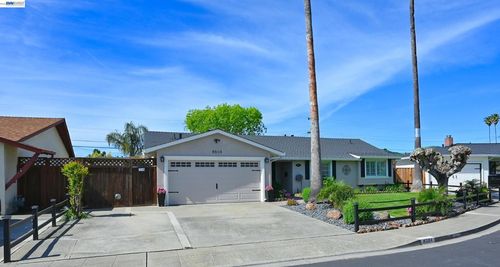 8514 Newry Pl, Dublin, CA, 94568-1258 | Card Image