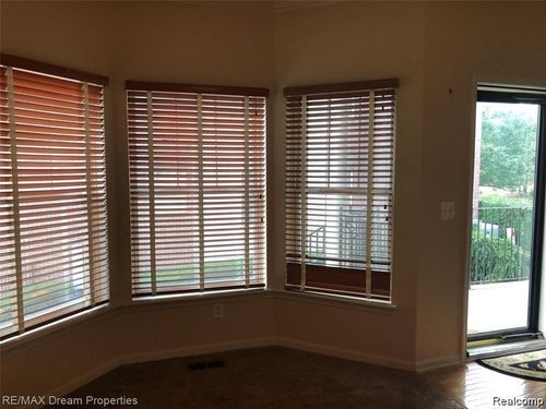 25612 Portico Ln, Novi, MI, 48375-1861 | Card Image