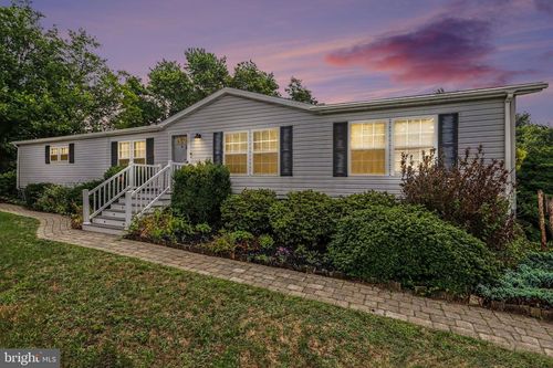 303 Dallas Drive, GRANTVILLE, PA, 17028 | Card Image
