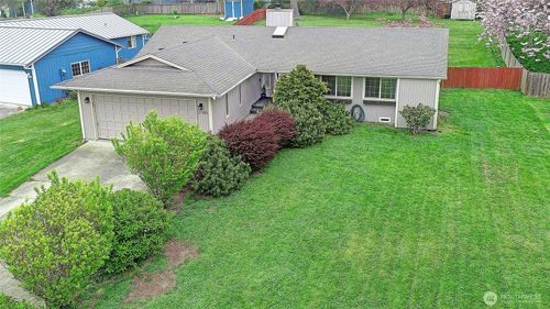 2180 Westwood Pl, Oak Harbor, WA, 98277-8822 | Card Image