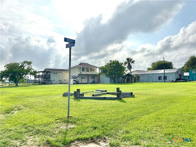 1306 Madison Ave, House other with 3 bedrooms, 2 bathrooms and null parking in Port O Connor TX | Image 5