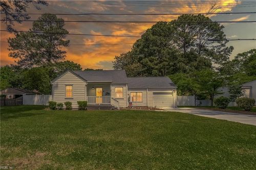 1207 Earle Ave, Chesapeake, VA, 23324-1421 | Card Image