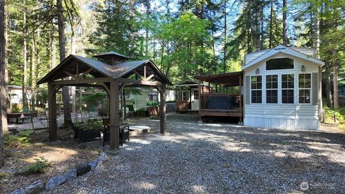 25 Drial Loop, Deming, WA, 98244 | Card Image