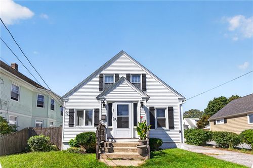 27 Ferncrest Blvd, North Providence, RI, 02911-3312 | Card Image