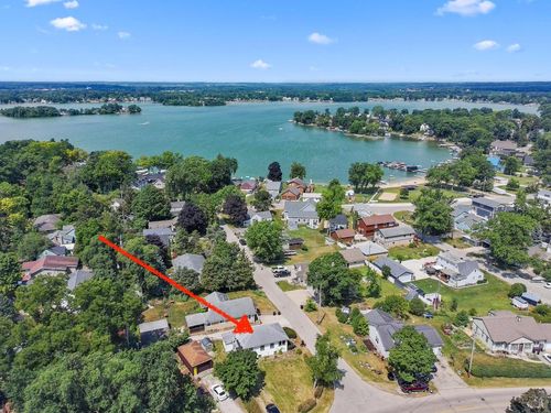 3404 Fischer Drive, Burlington, WI, 53105 | Card Image