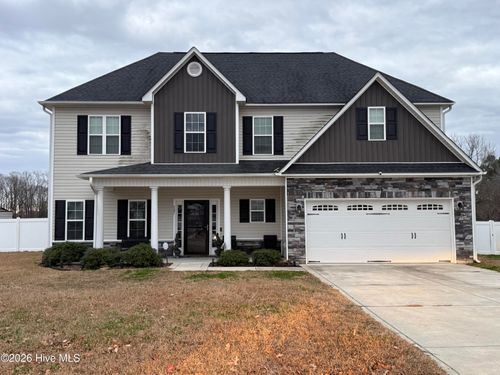 521 Flip Flop Ln, Grimesland, NC, 27837-9647 | Card Image