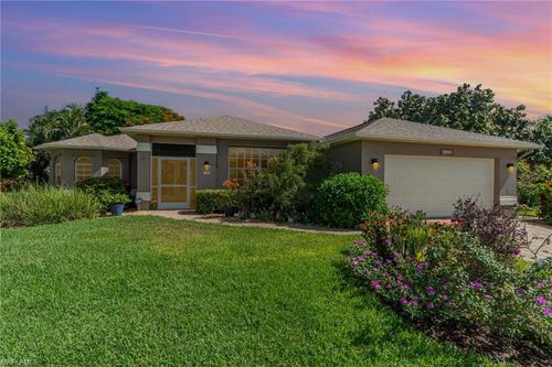 4122 Olde Meadowbrook Ln, ESTERO, FL, 34134-9112 | Card Image
