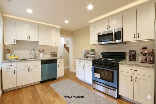 3-3 Saint James Pl, Boston, MA, 02119-3219 | Card Image
