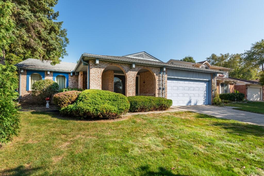 Westminister Way, Canton, MI 48187