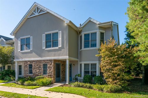 115 Pond View Dr, Port Washington, NY, 11050-2454 | Card Image