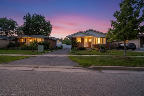 1259 Ernest Ave, London, ON, N6E2B2 | Card Image