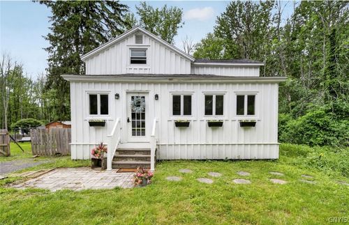 3859 State Street Rd, Skaneateles, NY, 13152-9349 | Card Image