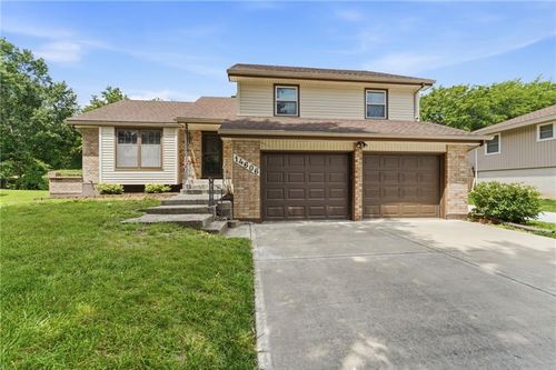 14606 Laquinta Drive, Grandview, MO, 64030 | Card Image