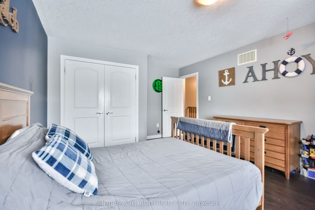 212 Maplewood Dr, House other with 3 bedrooms, 3 bathrooms and 4 parking in Angus ON | Image 21