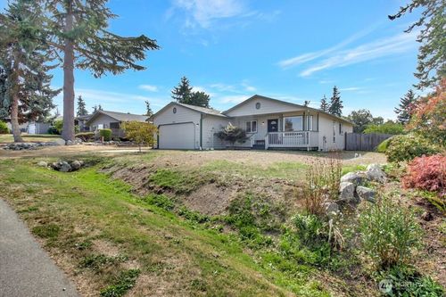 1870 Edgewood Dr, Camano Island, WA, 98282-7696 | Card Image