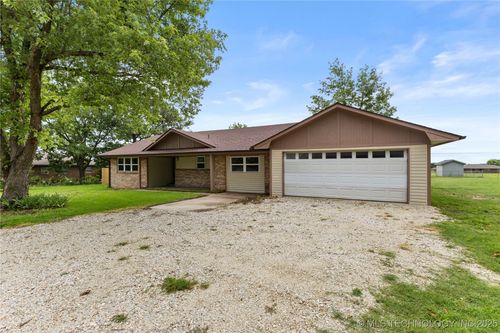 14400 County Road 3490, Ada, OK, 74820-2715 | Card Image