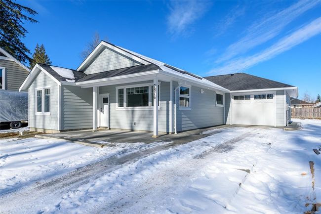 2876 Carlisle Lane, House other with 3 bedrooms, 2 bathrooms and 4 parking in Cumberland BC | Image 9