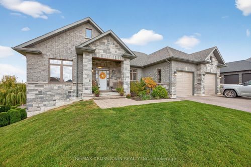 {{alt}} | Card Image