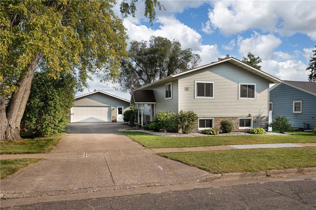 Roosevelt Ave, Fall Creek, WI 54742