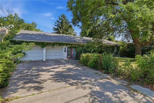 356 Thompson Rd, London, ON, N5Z2Z7 | Card Image