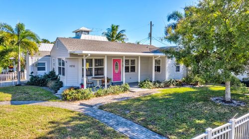 736 Rockland Dr, West Palm Beach, FL, 33405-3740 | Card Image